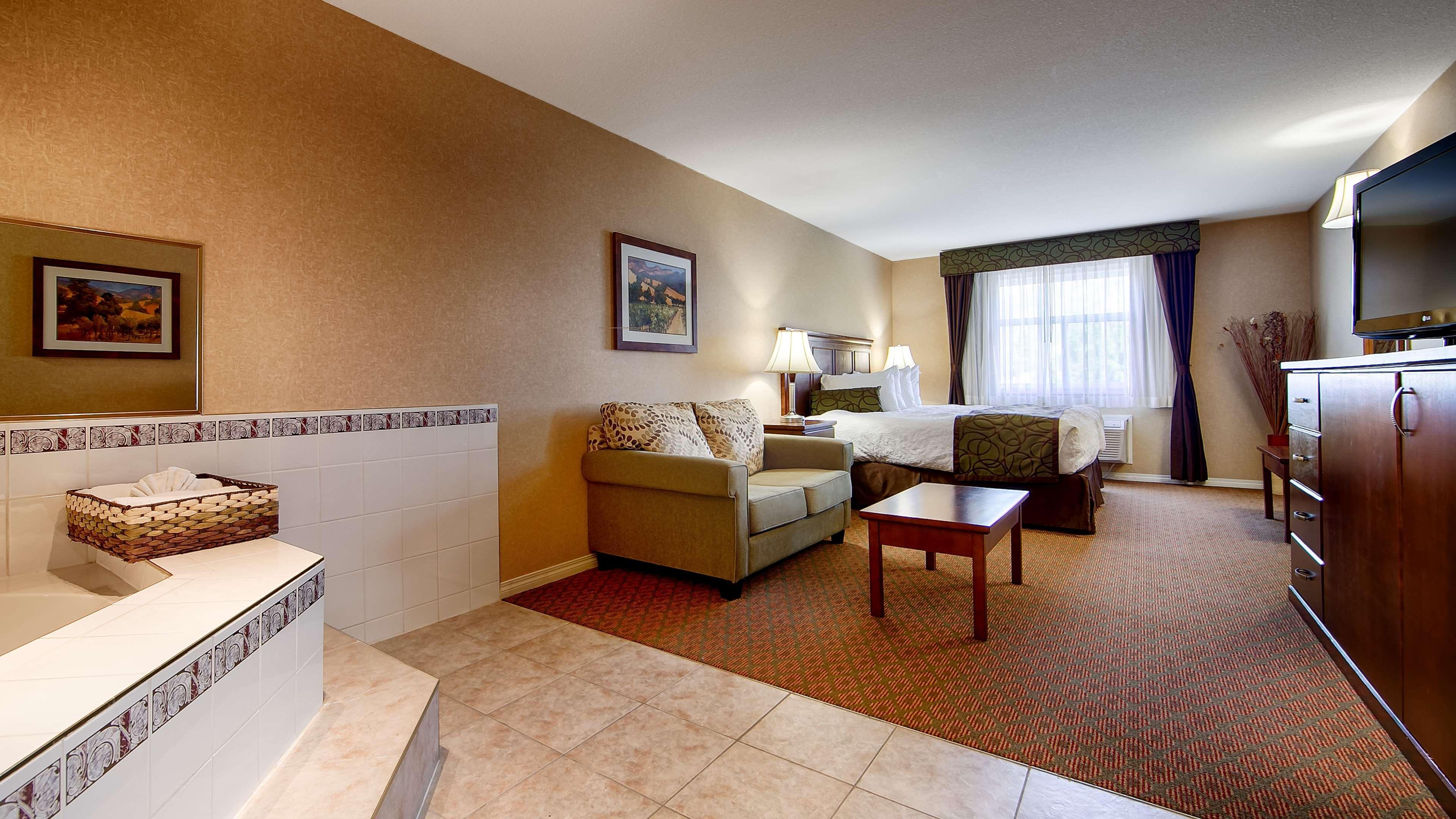 Best Western Plus Osoyoos Hotel & Suites Exterior foto