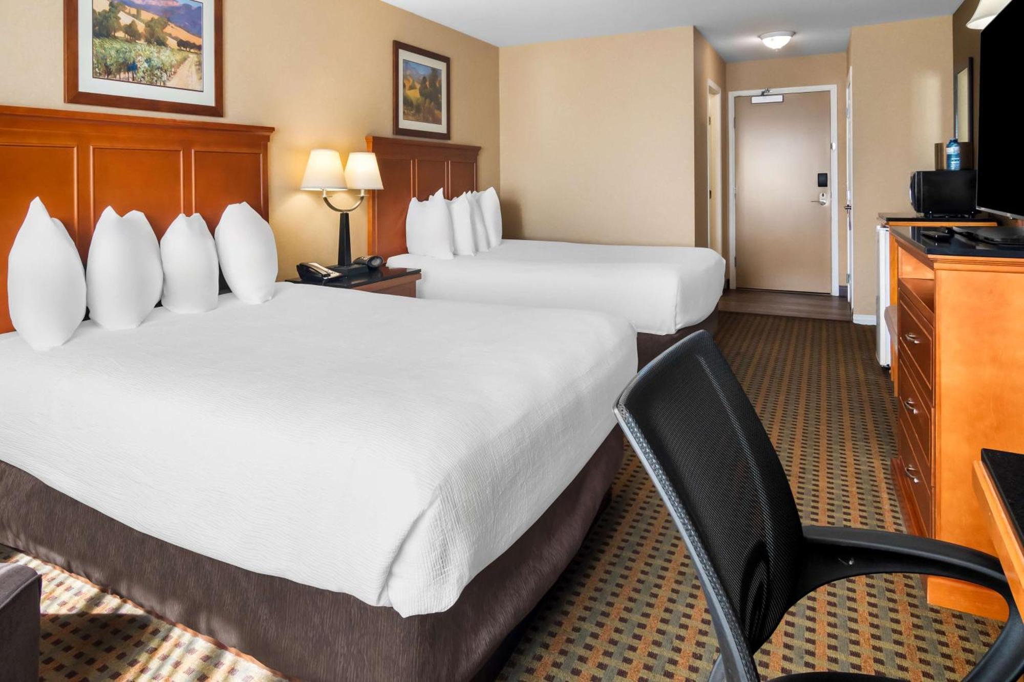 Best Western Plus Osoyoos Hotel & Suites Exterior foto