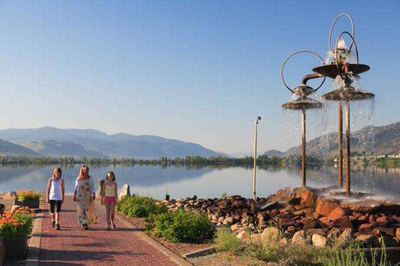 Best Western Plus Osoyoos Hotel & Suites Exterior foto